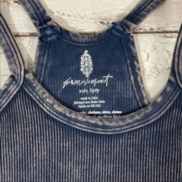 NWOT free people movement happiness runs crop top - Picture 5 of 5